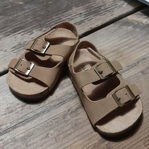OLD NAVY EARTH SAND COLOR BABY SANDALS SZ 6-12 M